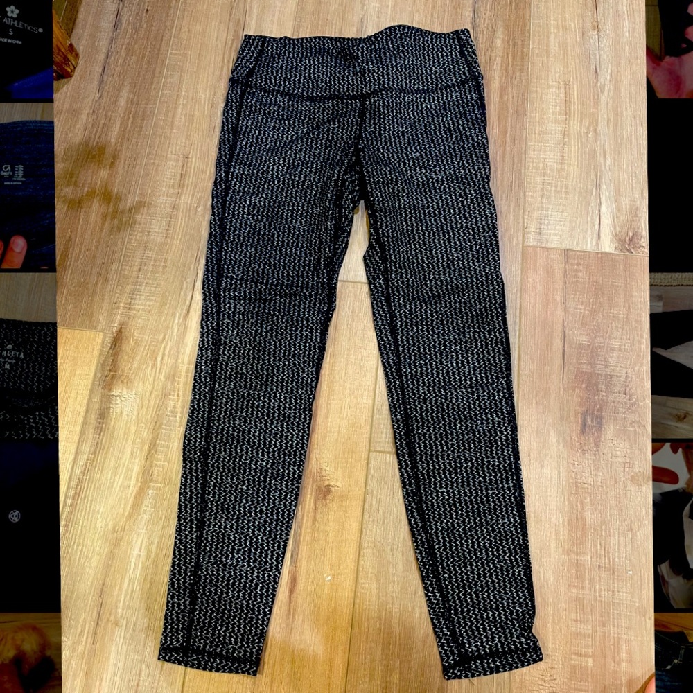ATHLETA Zig Zag Powerup 7/8 tight / Size M